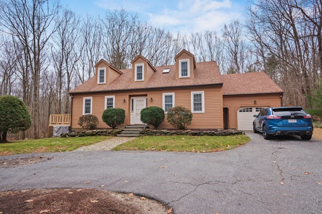 164 Oxford Rd, Charlton, MA 01507