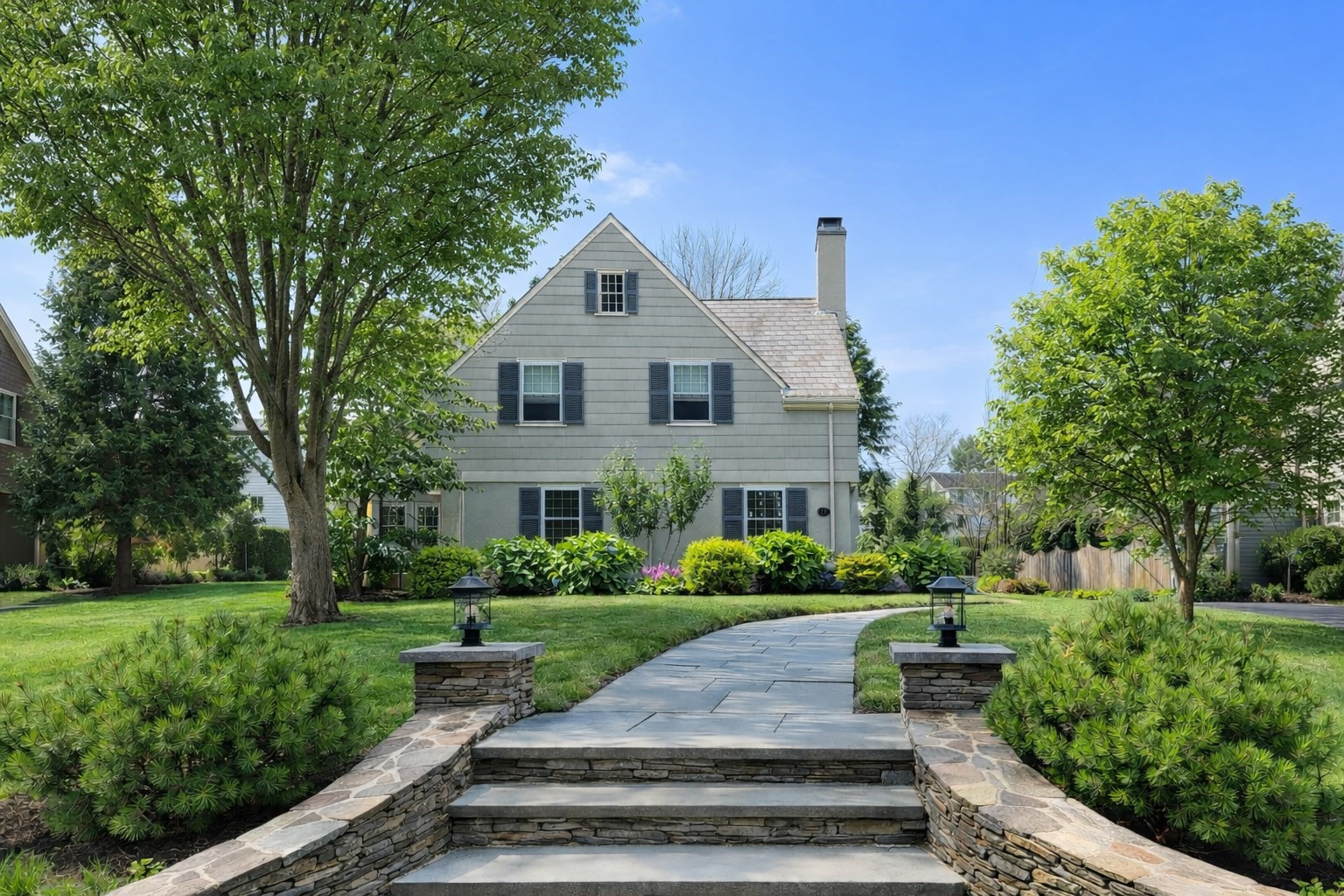 12 Yale St, Winchester, MA 01890