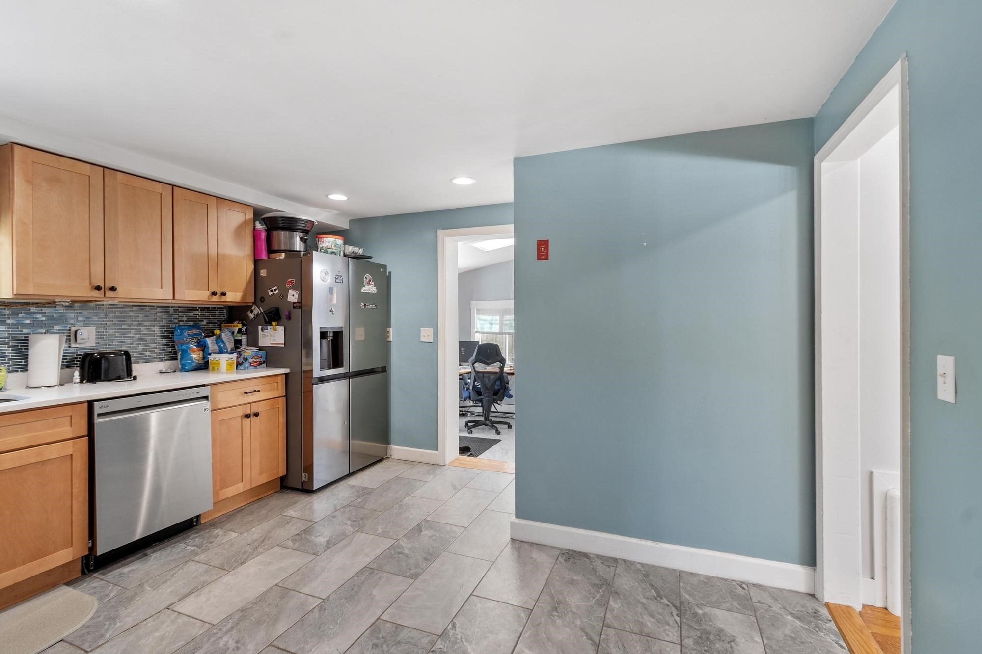 18 Dunham Rd, Beverly, MA 01915 - Image 10