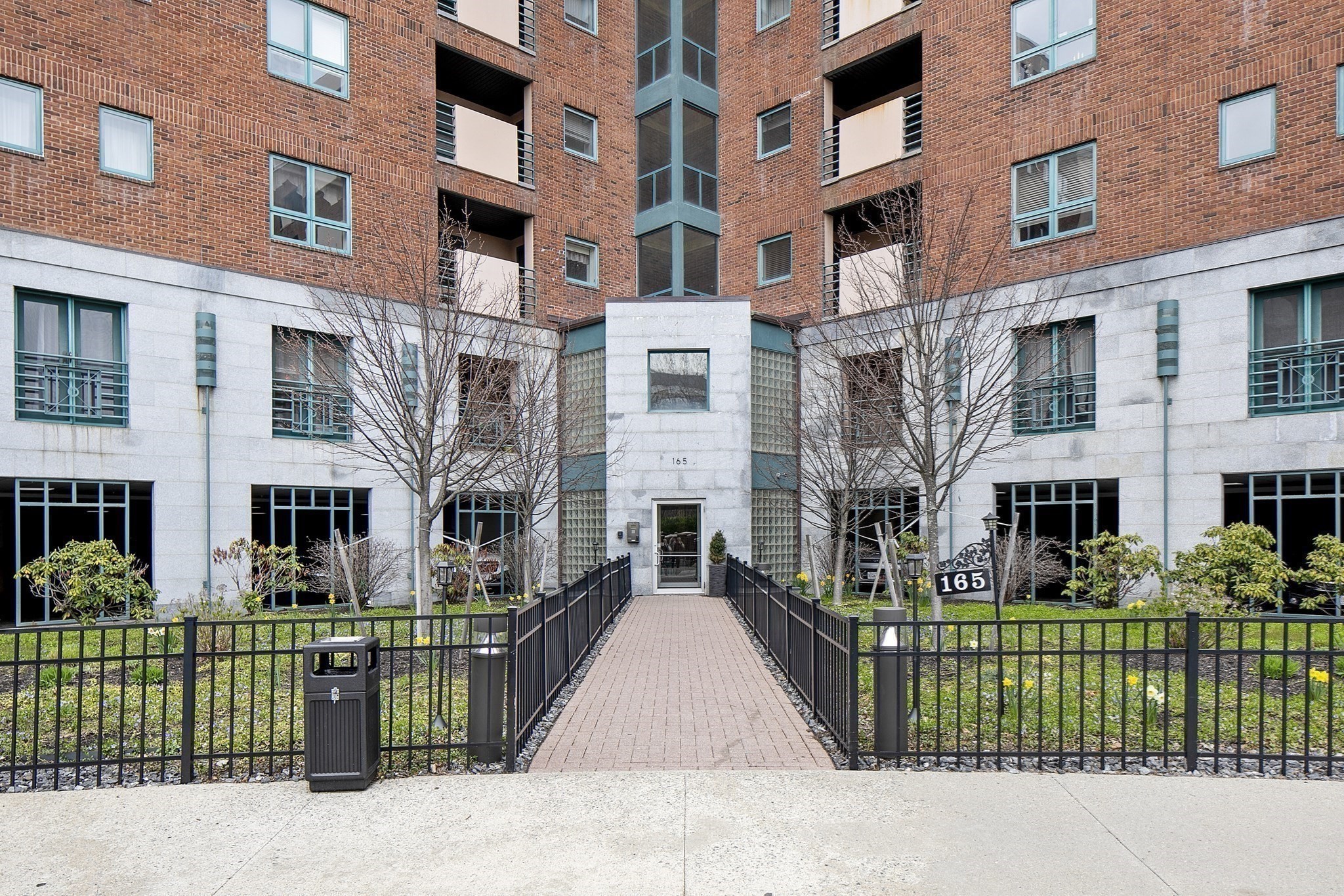 165 Cottage St Unit 706, Chelsea, MA 02150