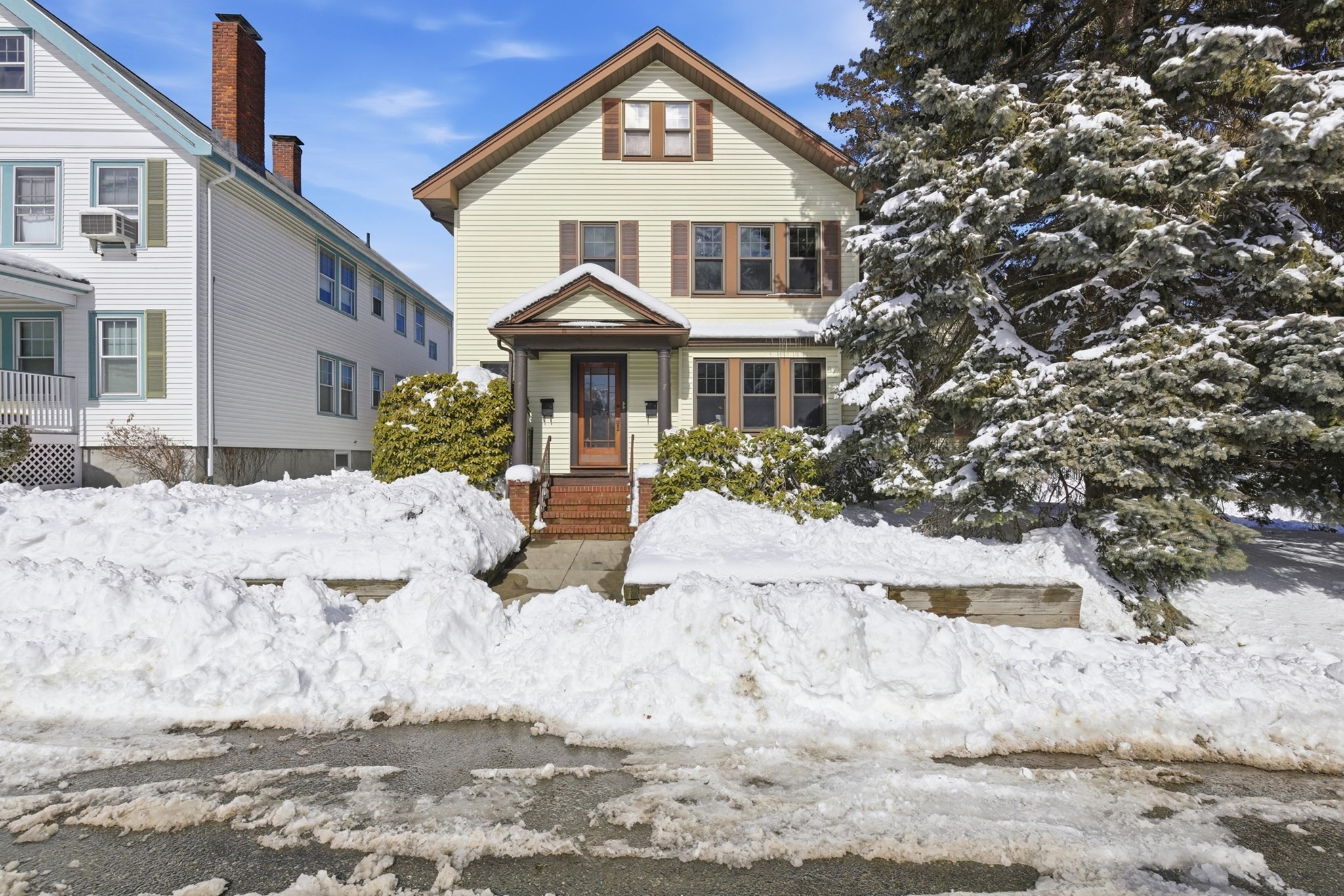 7 Clyde Rd, Watertown, MA 02472