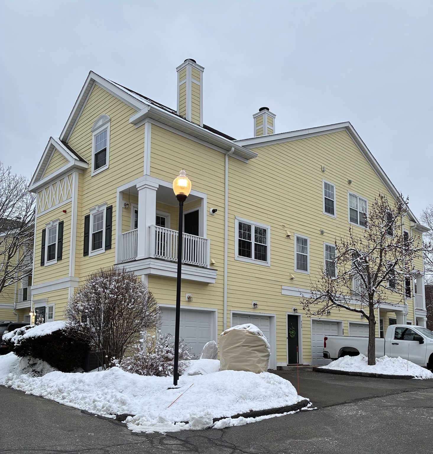 403 Gazebo Circle Unit 403, Reading, MA 01867