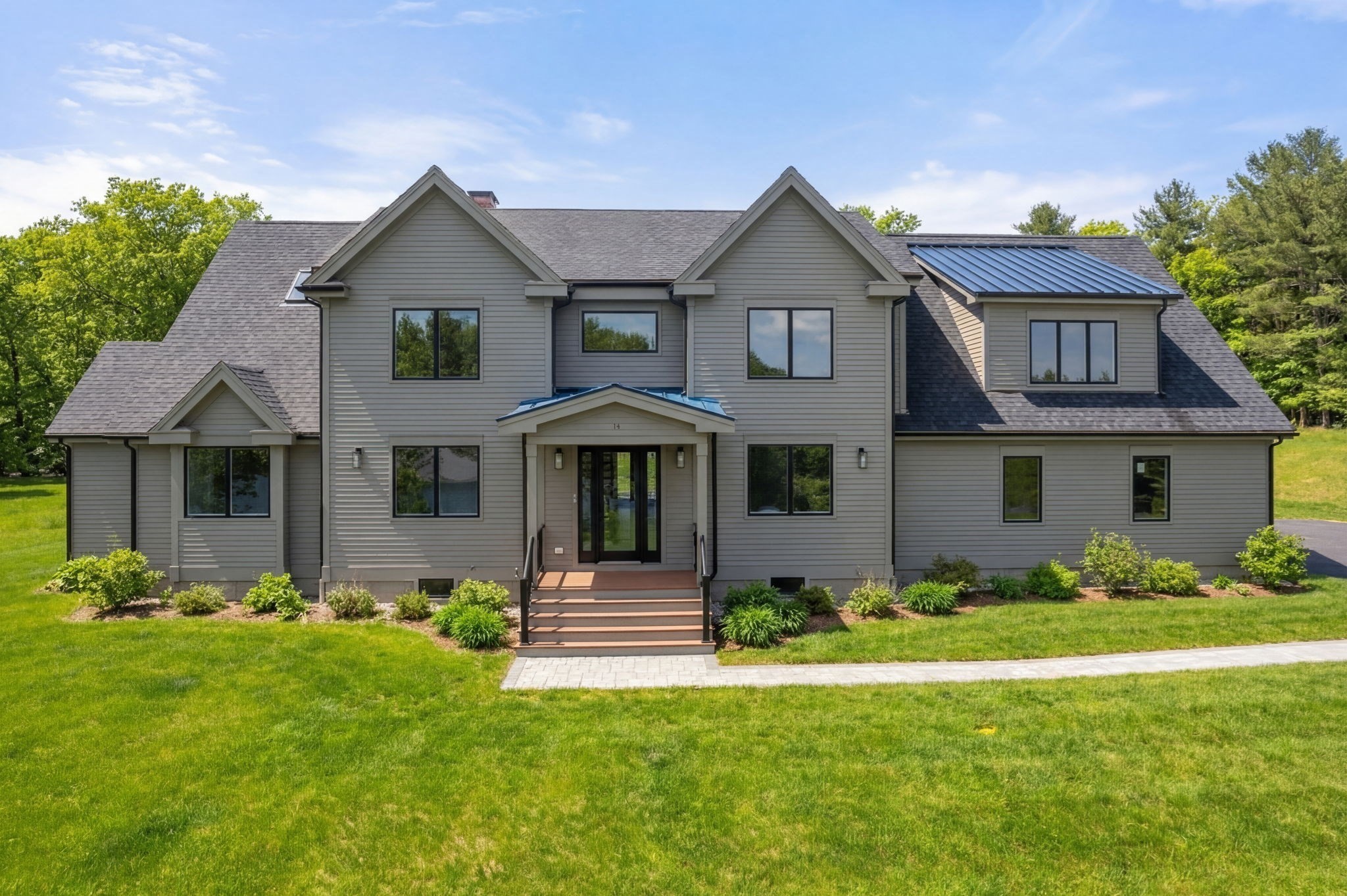 14 Fiske Pond Rd, Holliston, MA 01746
