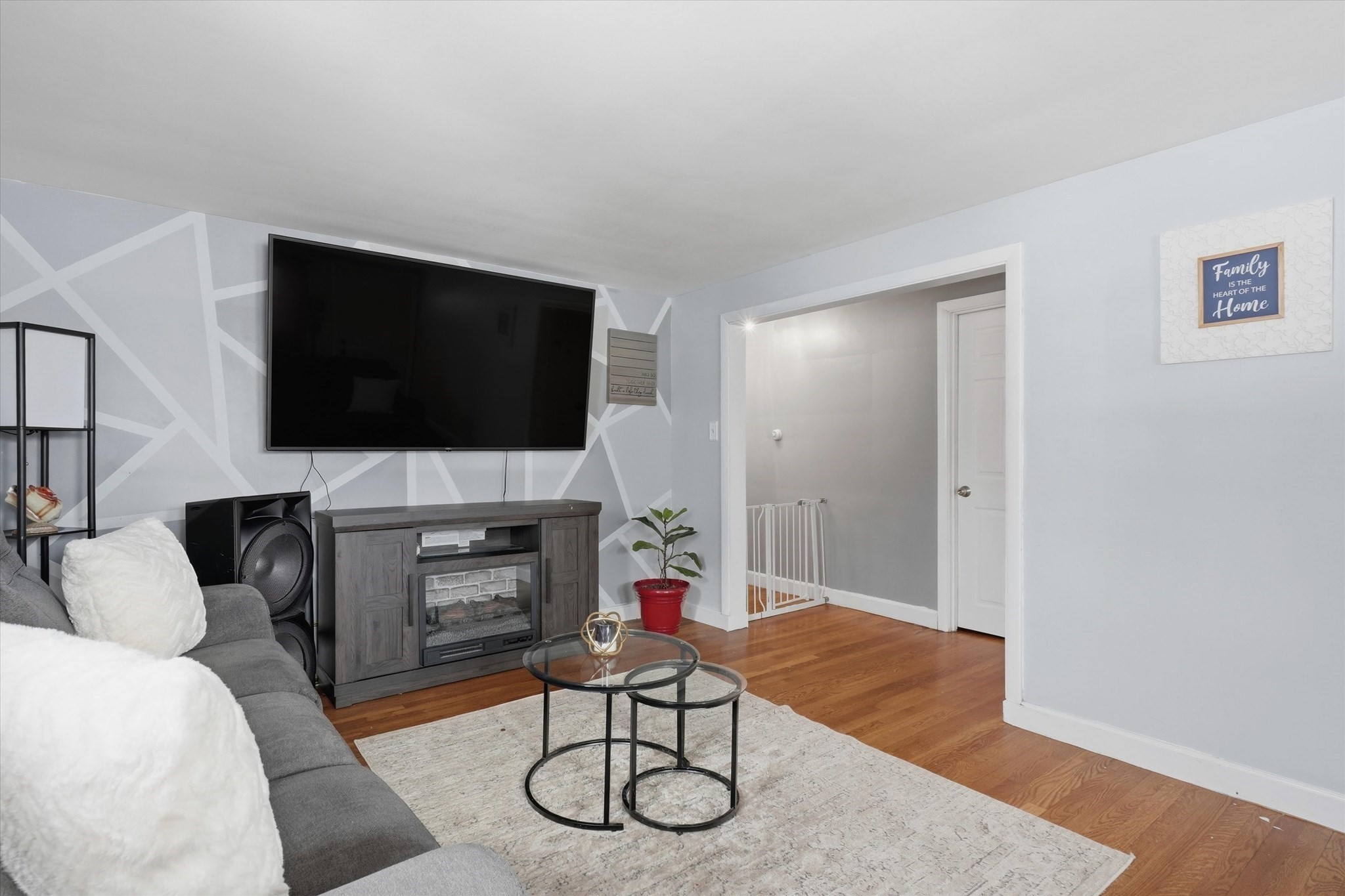 32 Josephine Ave, Methuen, MA 01844 - Image 3