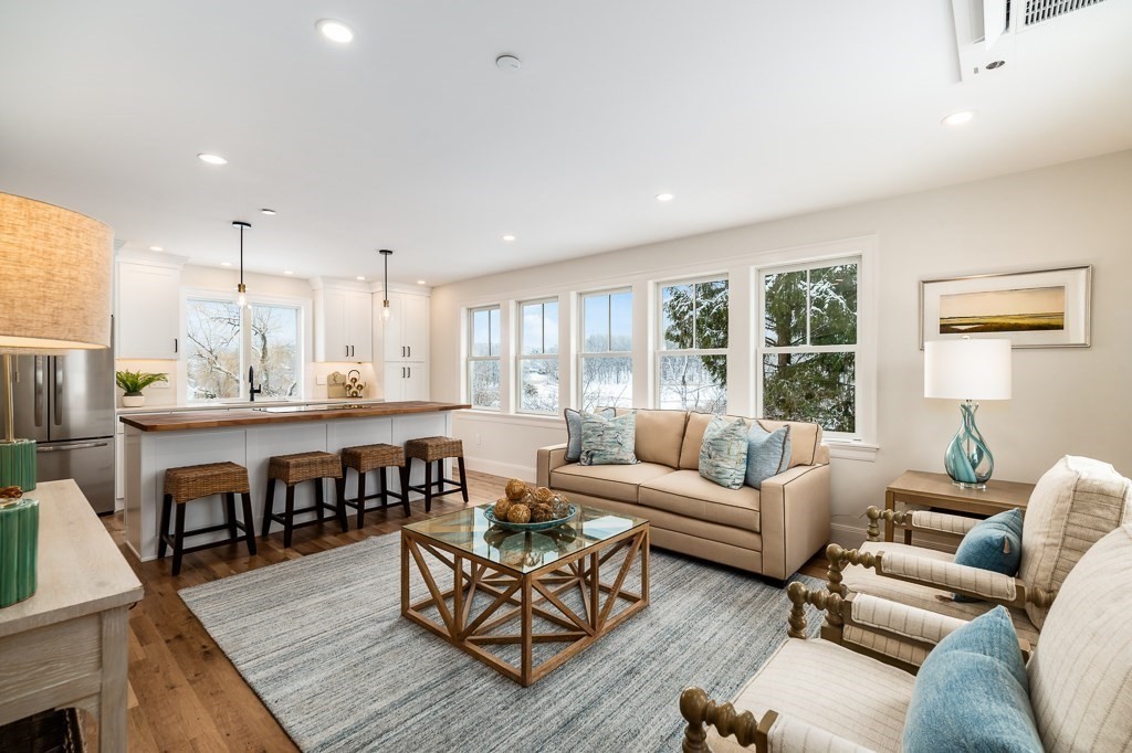 145 Main Street Unit 4, Essex, MA 01929