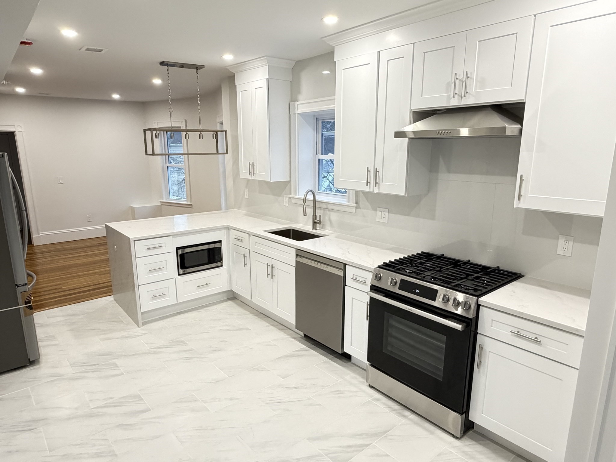 10 Beech St Unit 3, Cambridge, MA 02140