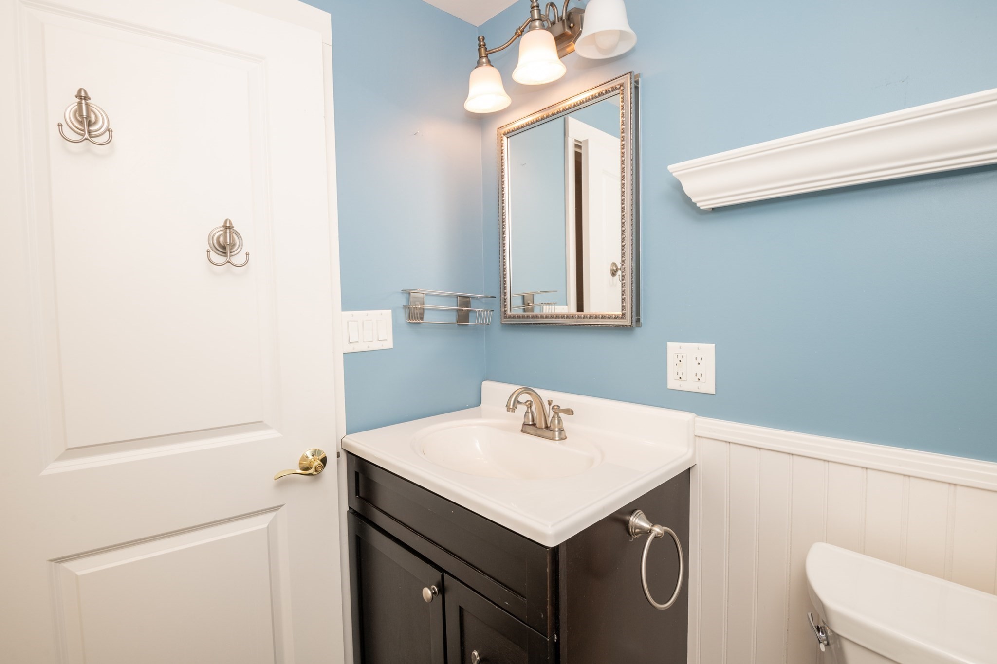 11 Linden Street, Reading, MA 01867 - Image 25