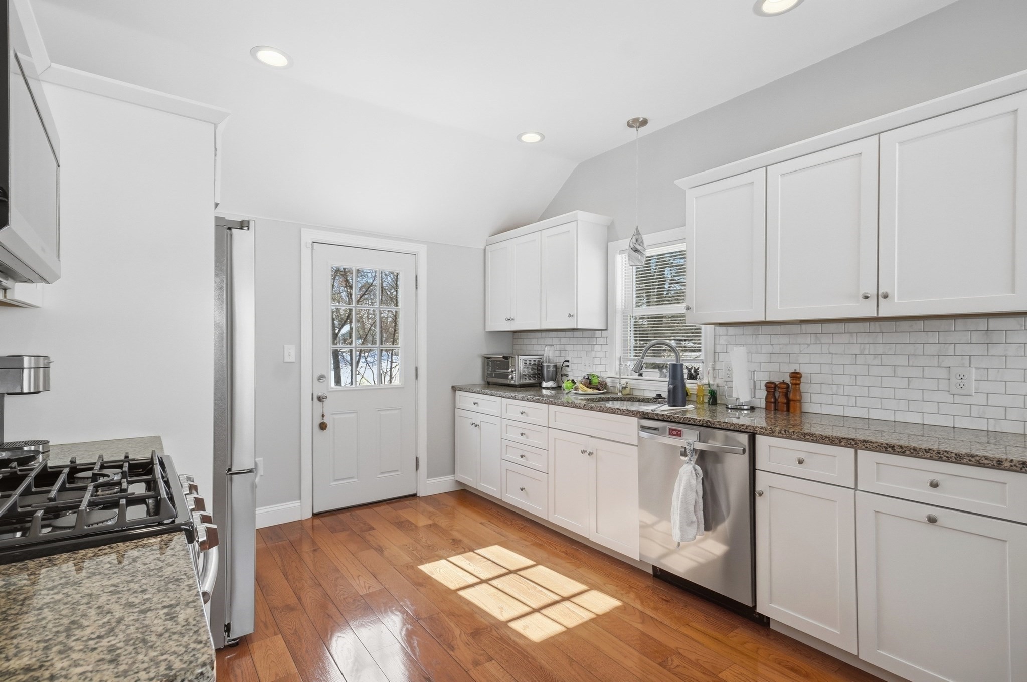 24 Holly Street, Billerica, MA 01821 - Image 7