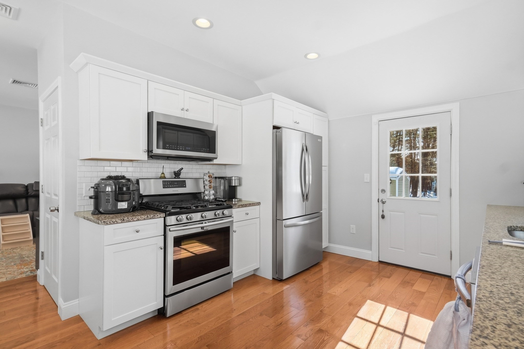 24 Holly Street, Billerica, MA 01821 - Image 8