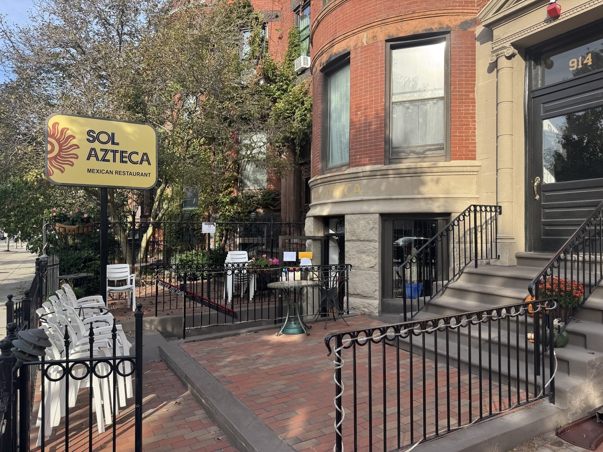 914 Beacon St, Fenway, Boston, MA 02215