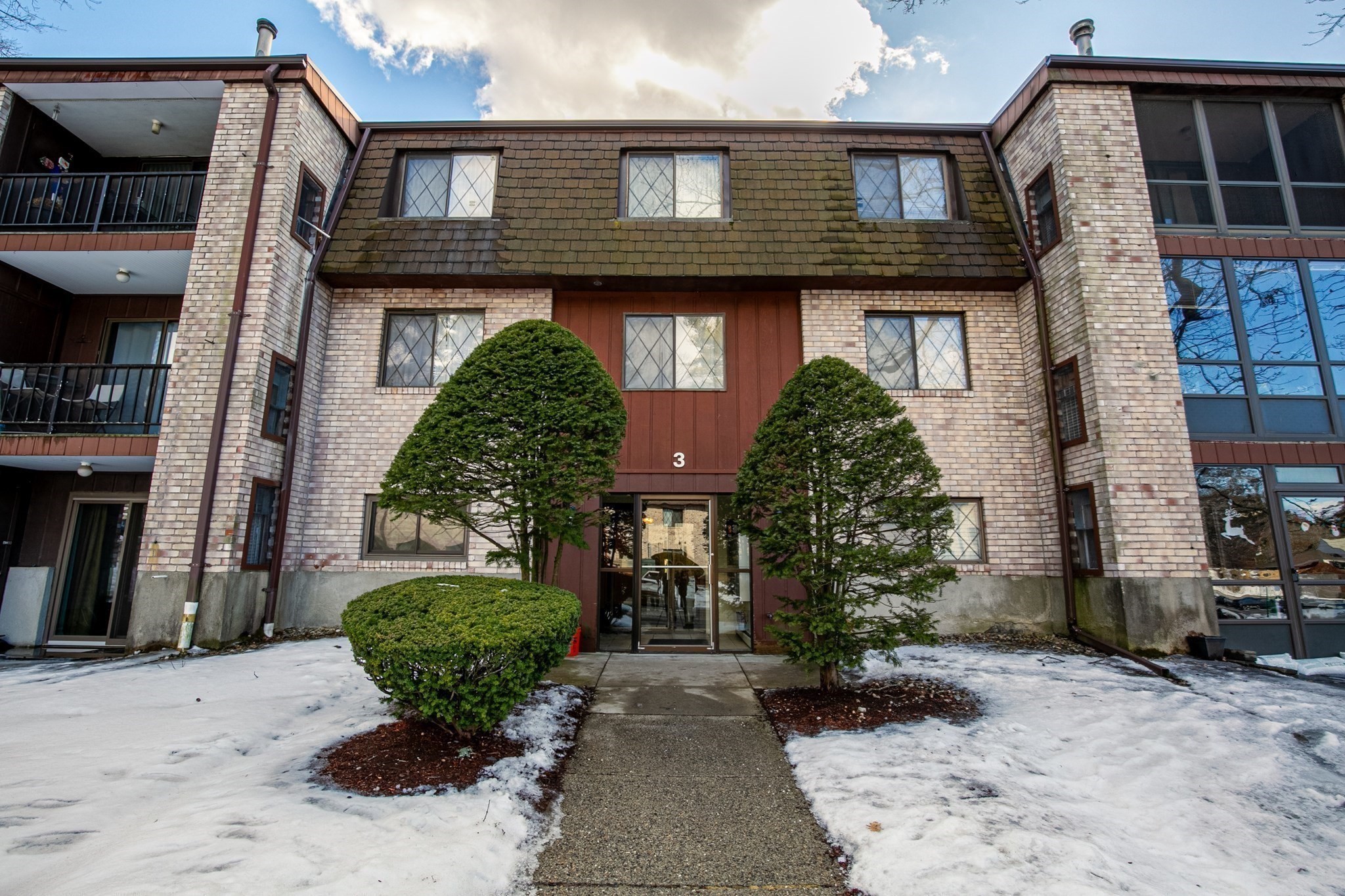 3 Greenbriar Dr Unit 106, North Reading, MA 01864