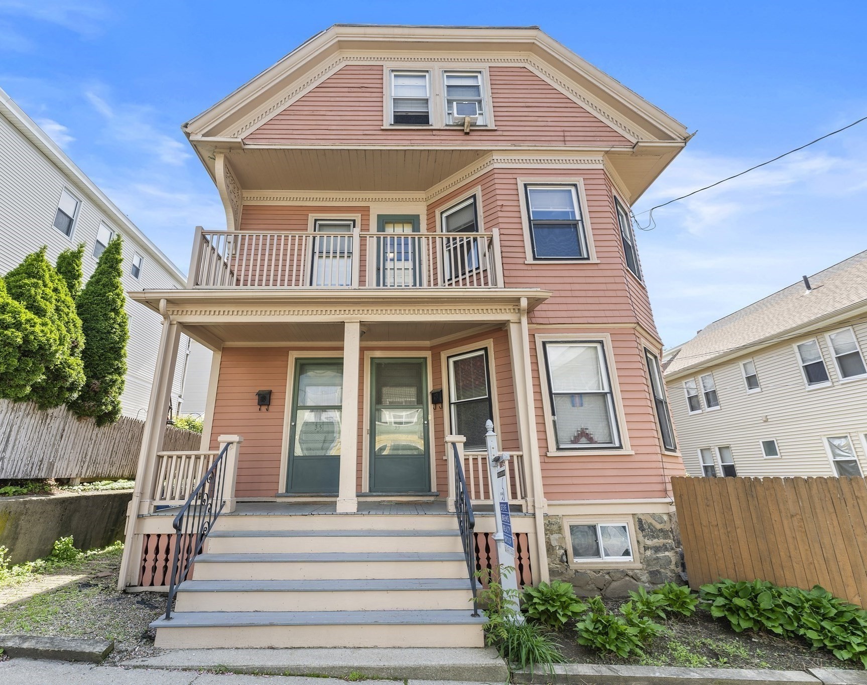 35 Ibbetson, Somerville, MA 02143