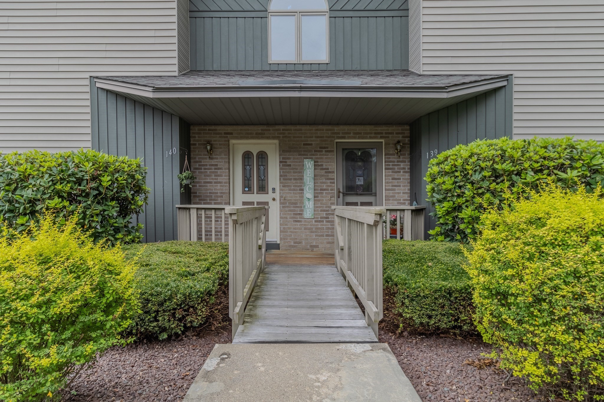 140 Pine Grove Dr Unit 140, South Hadley, MA 01075