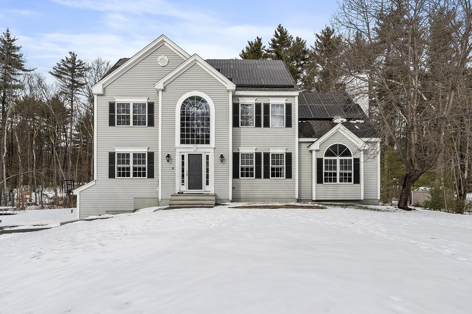 2 Gabes Pl, Lunenburg, MA 01462