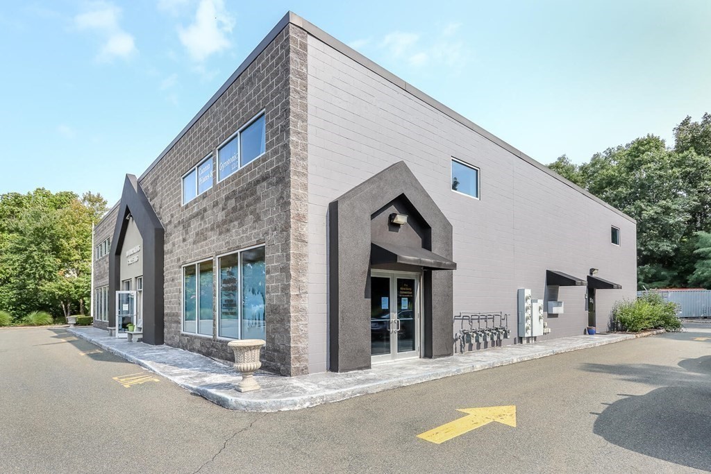 401 Neponset St, Canton, MA 02021