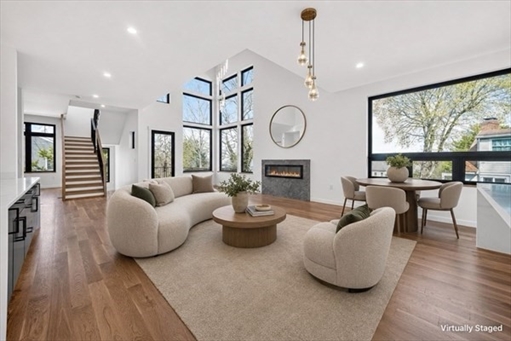 15 Bird Hill