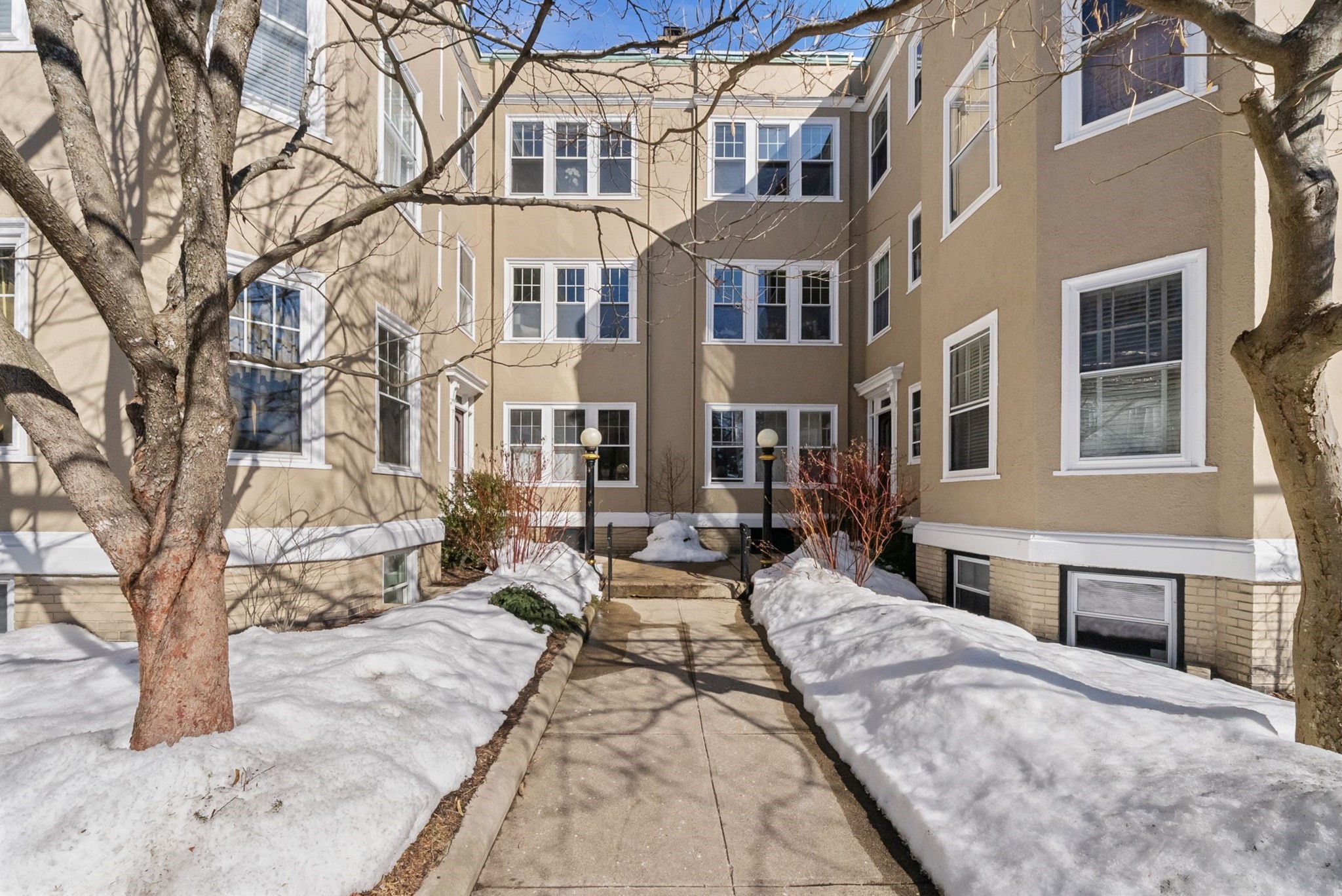 2 Avon Street Unit 6, Cambridge, MA 02138