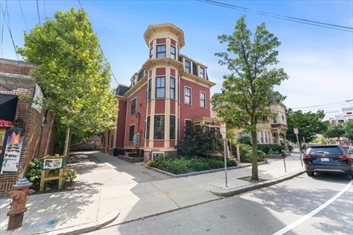42 Bow St, Apt 5