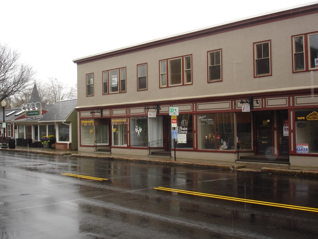30 Main St, Ayer, MA 01432