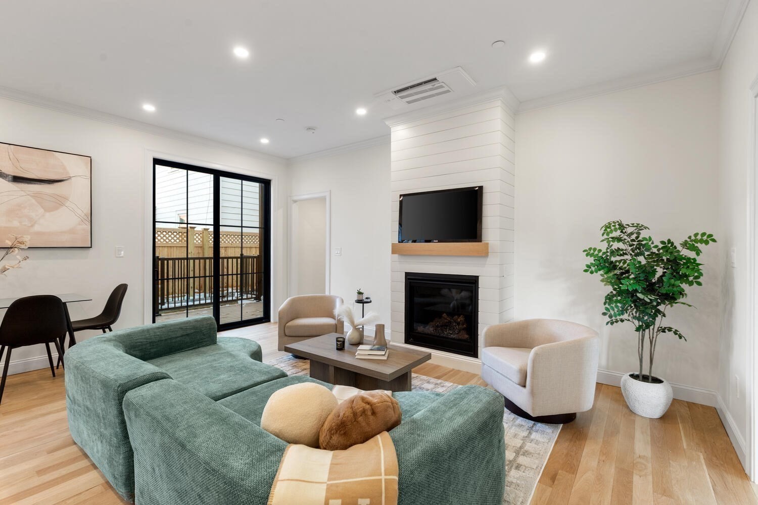 27 Shepard St Unit 3, Brighton, Boston, MA 02135