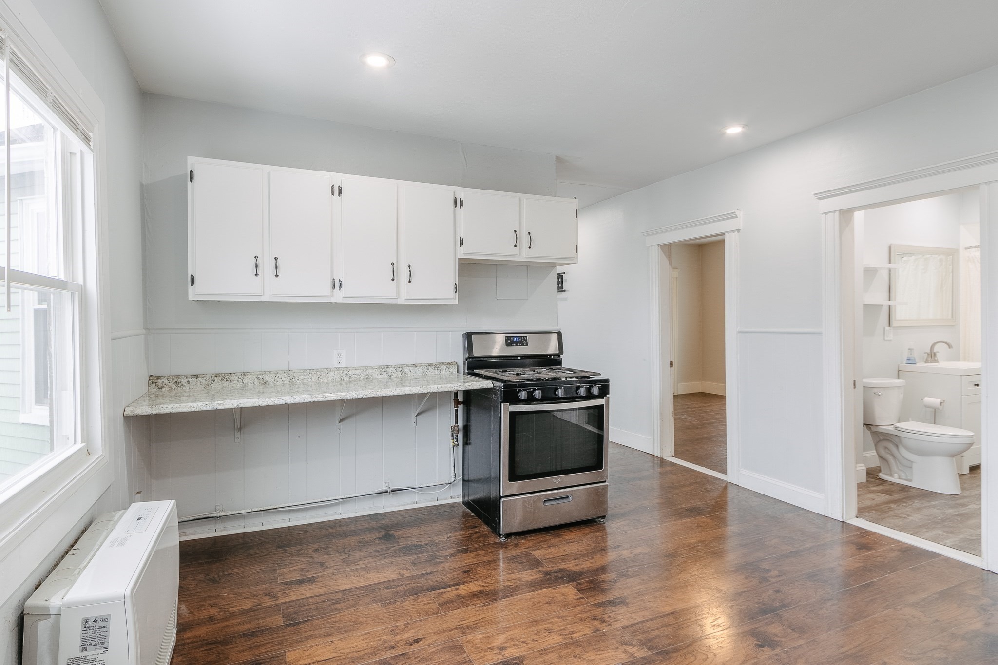 18 Gosnold Street, Worcester, MA 01606 - Image 11