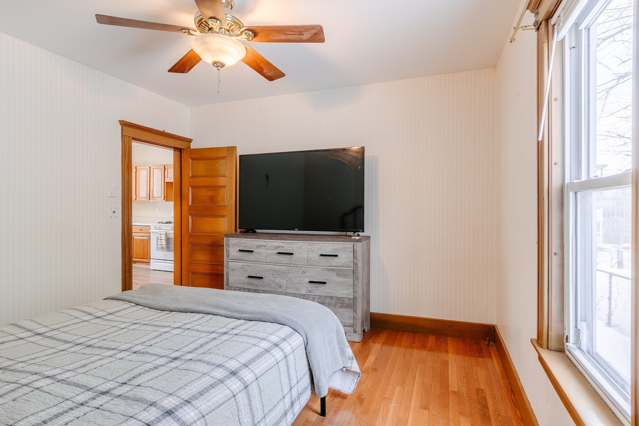 18 Gosnold Street, Worcester, MA 01606 - Image 29