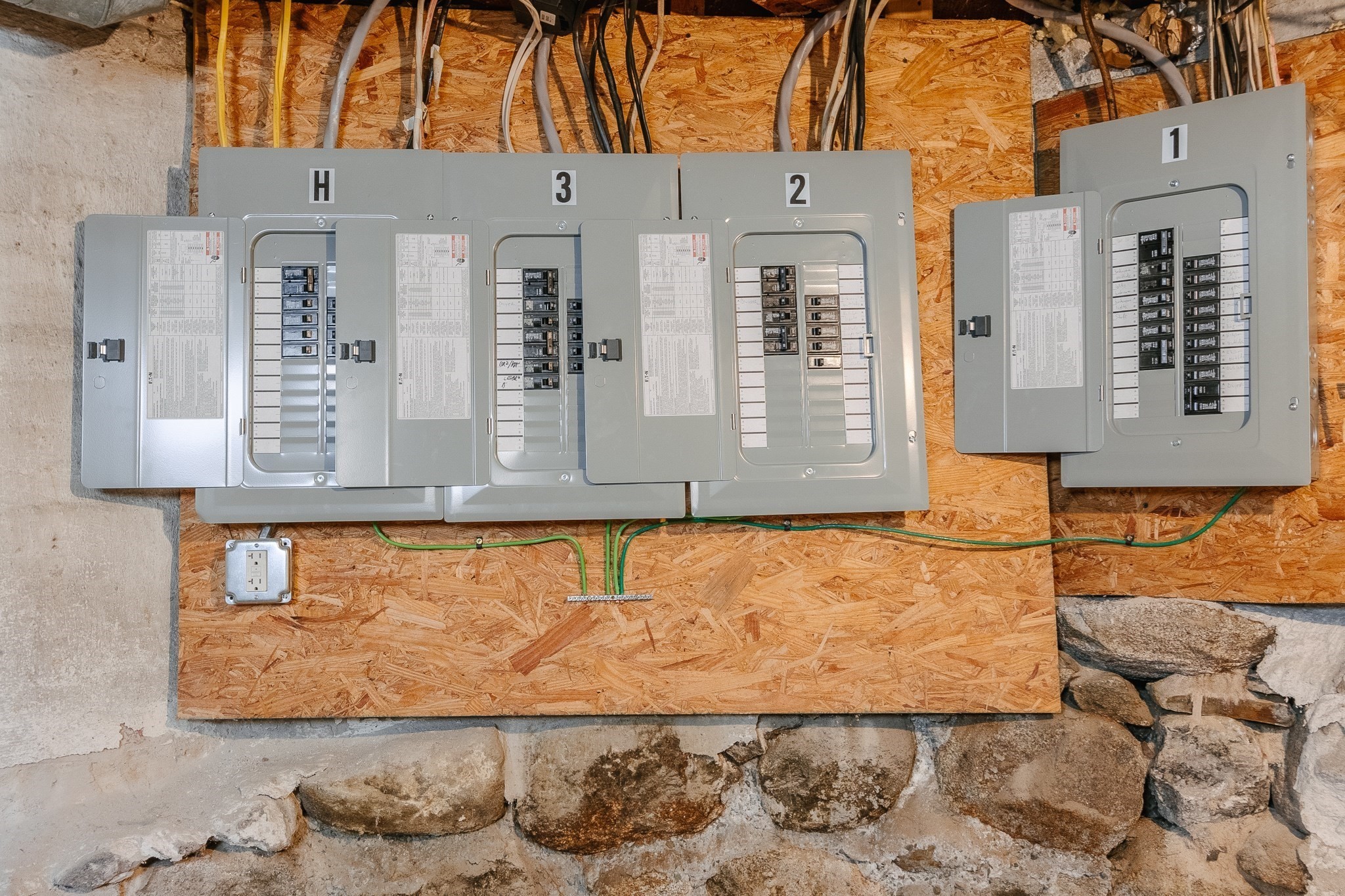 18 Gosnold Street, Worcester, MA 01606 - Image 40