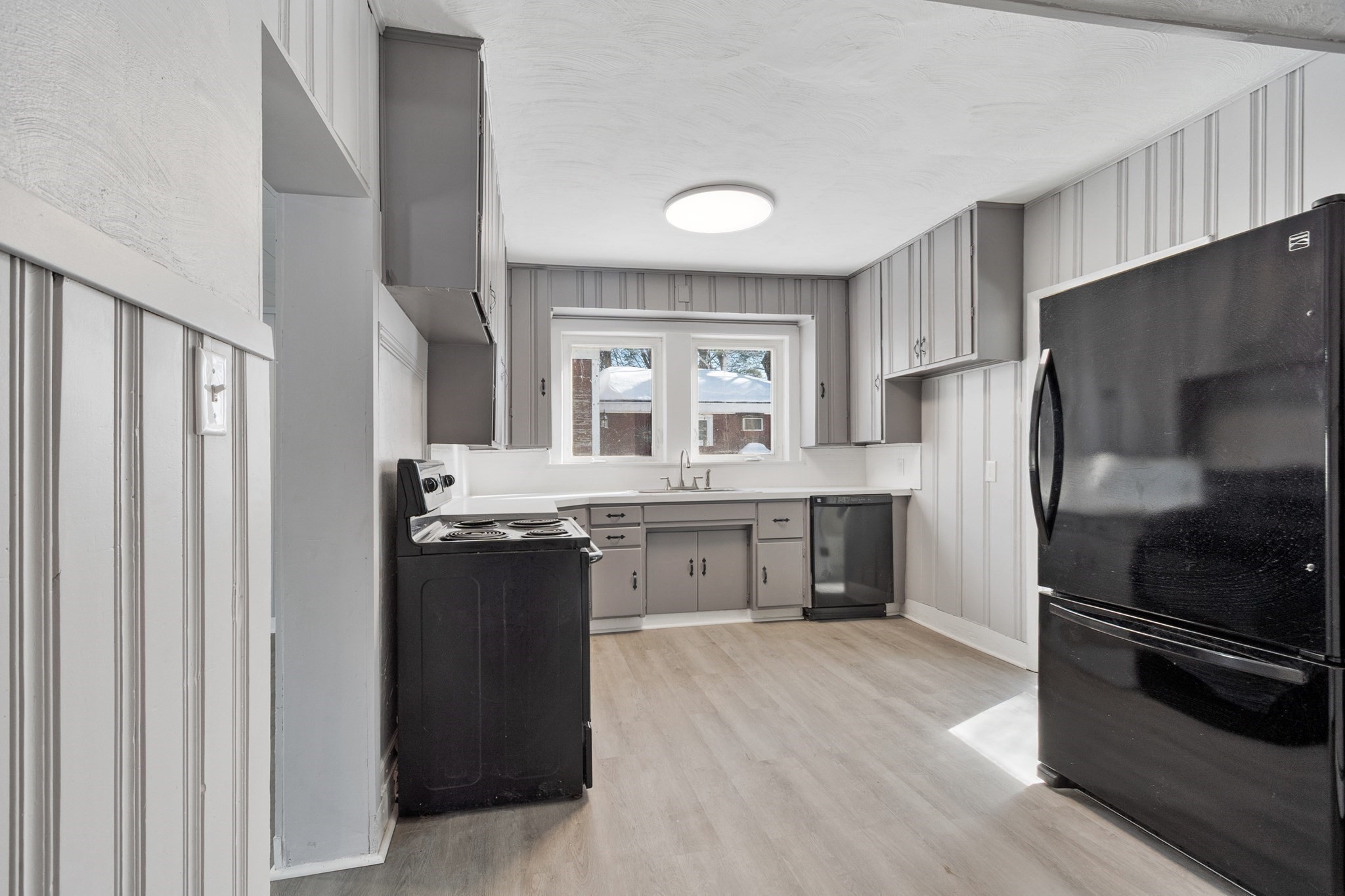 29 Bradstreet Ave, Haverhill, MA 01835 - Image 16