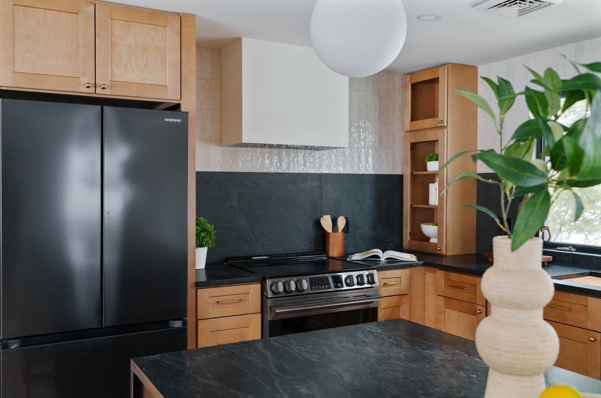 8 Emily Road, Framingham, MA 01701 - Image 17