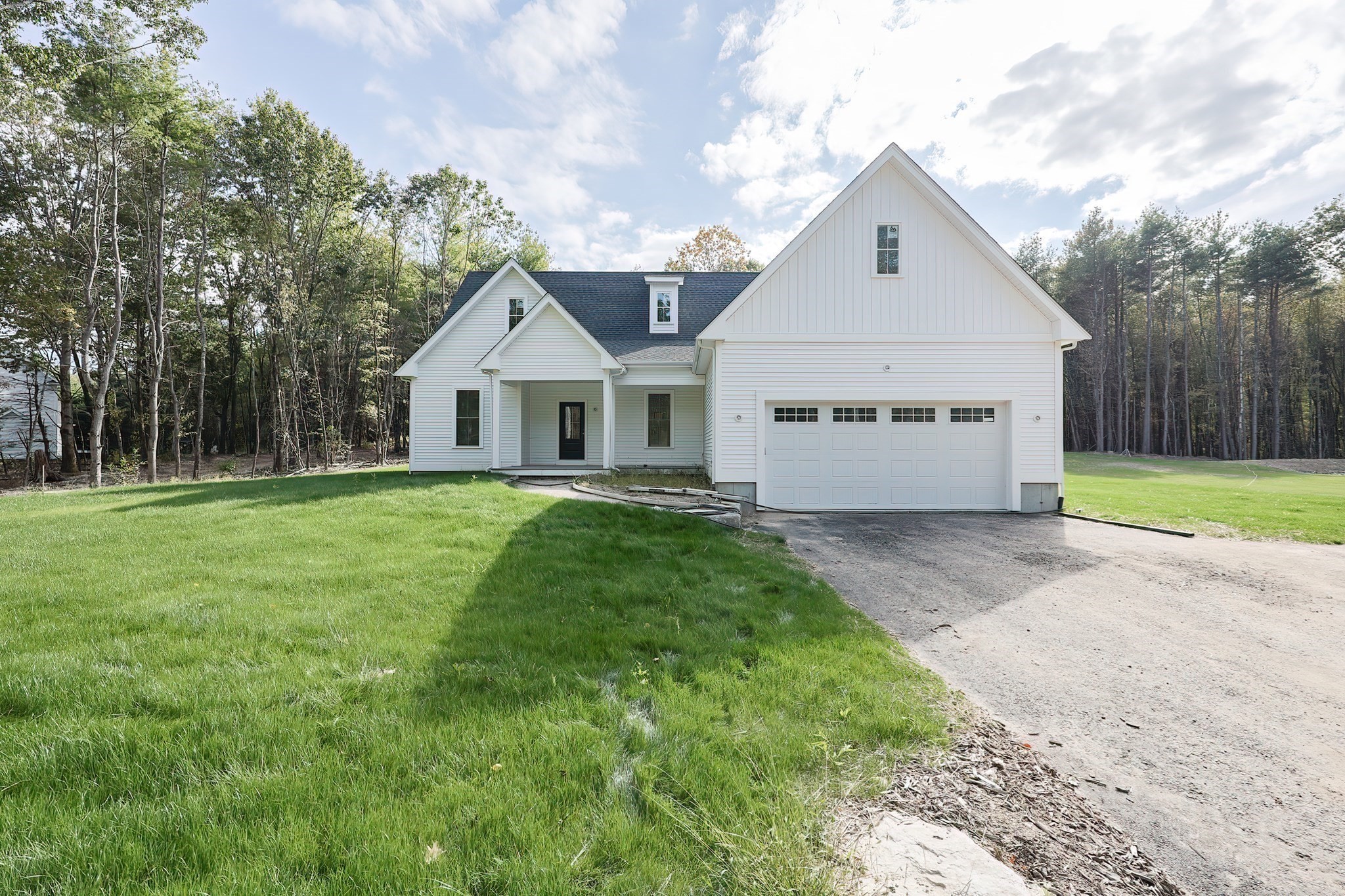 58 Lelandville Road, Charlton, MA 01507