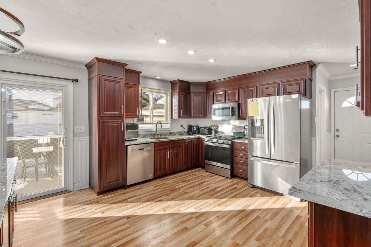 231 Lapham St., Fall River, MA 02721