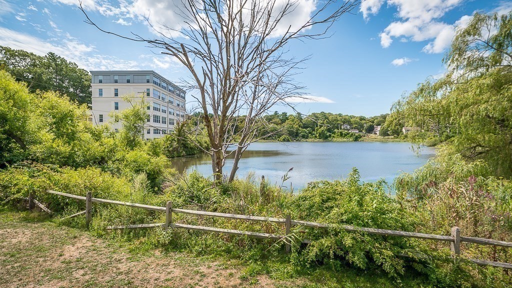 24 Cobblestone Ln Unit 603, Gloucester, MA 01930 - Image 16