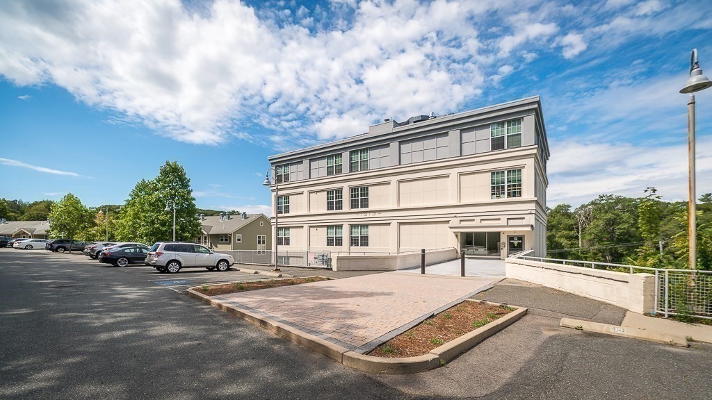 24 Cobblestone Ln Unit 603, Gloucester, MA 01930 - Image 17