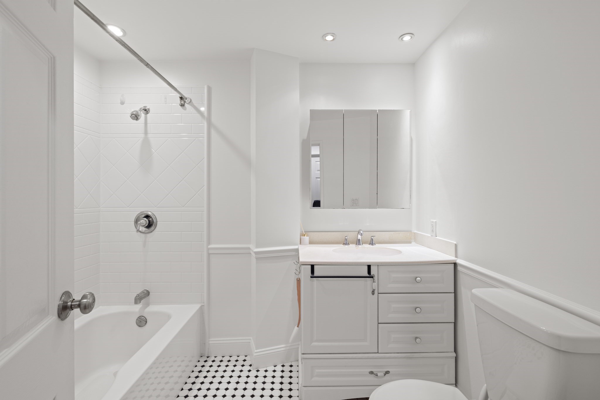 90 Quincy Shore Dr Unit 721, Quincy, MA 02171 - Image 16