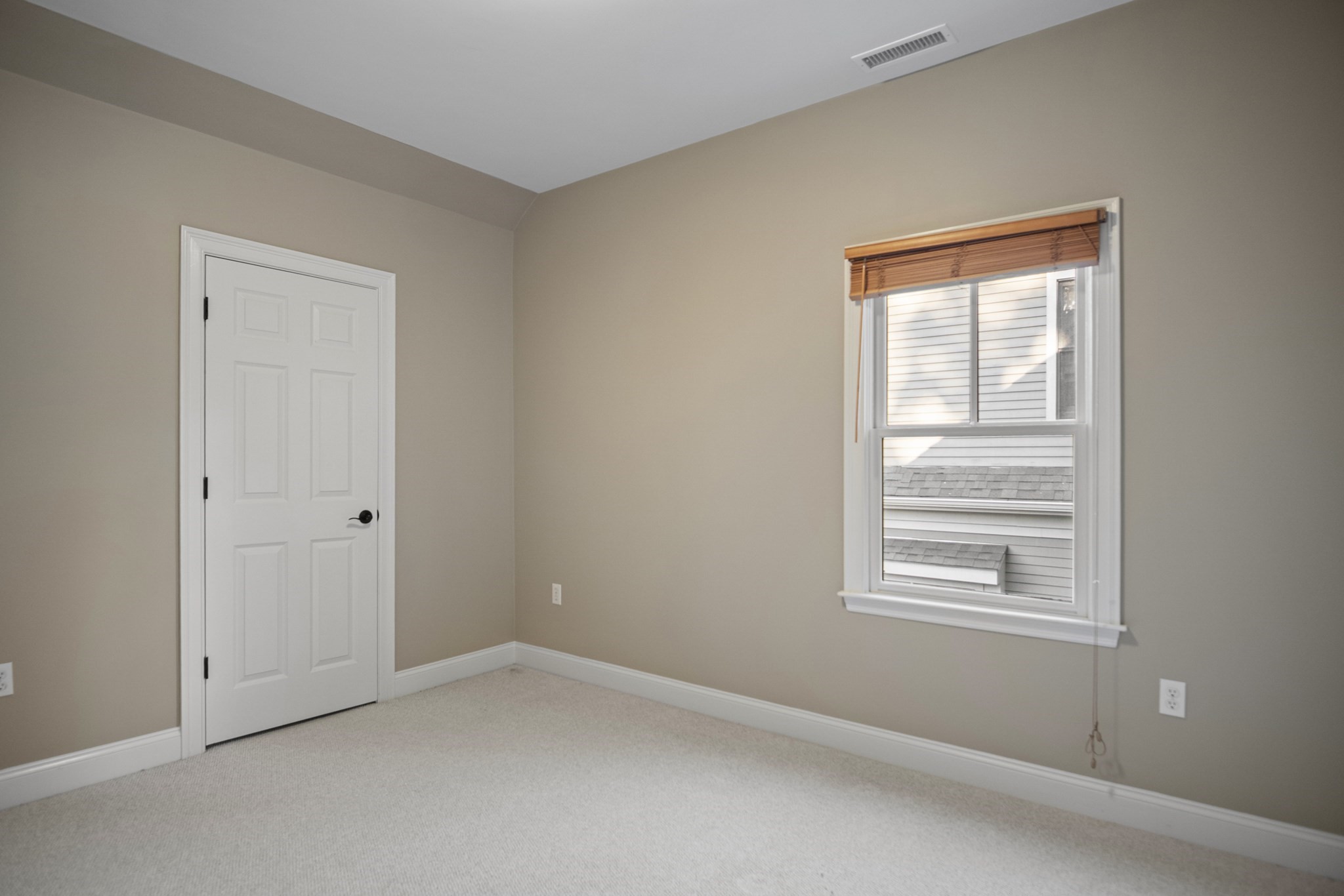 141 Johnson Woods Drive Unit 141, Reading, MA 01867 - Image 23