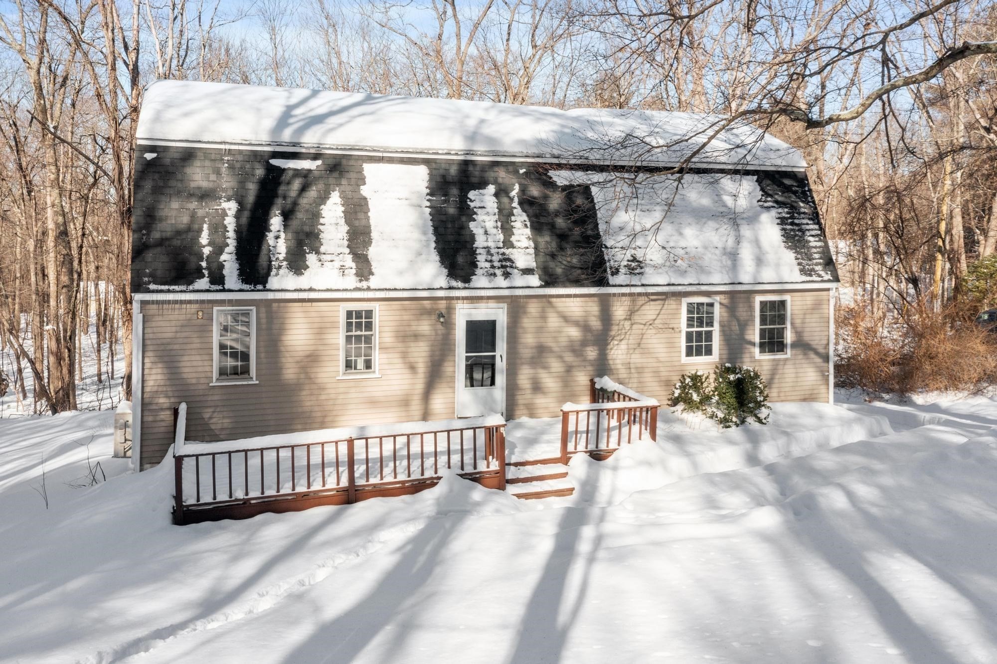 8 Woodchuck Hill Road, Harvard, MA 01451