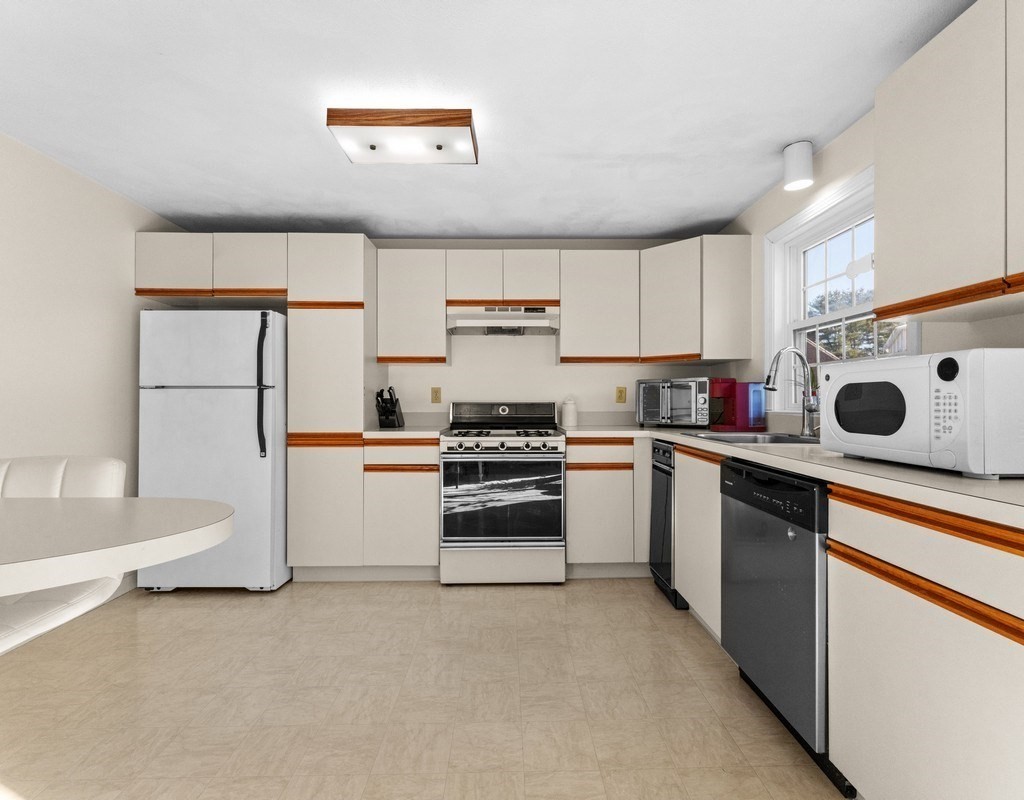 477 Northboro Rd W Unit 8, Marlborough, MA 01752 - Image 15