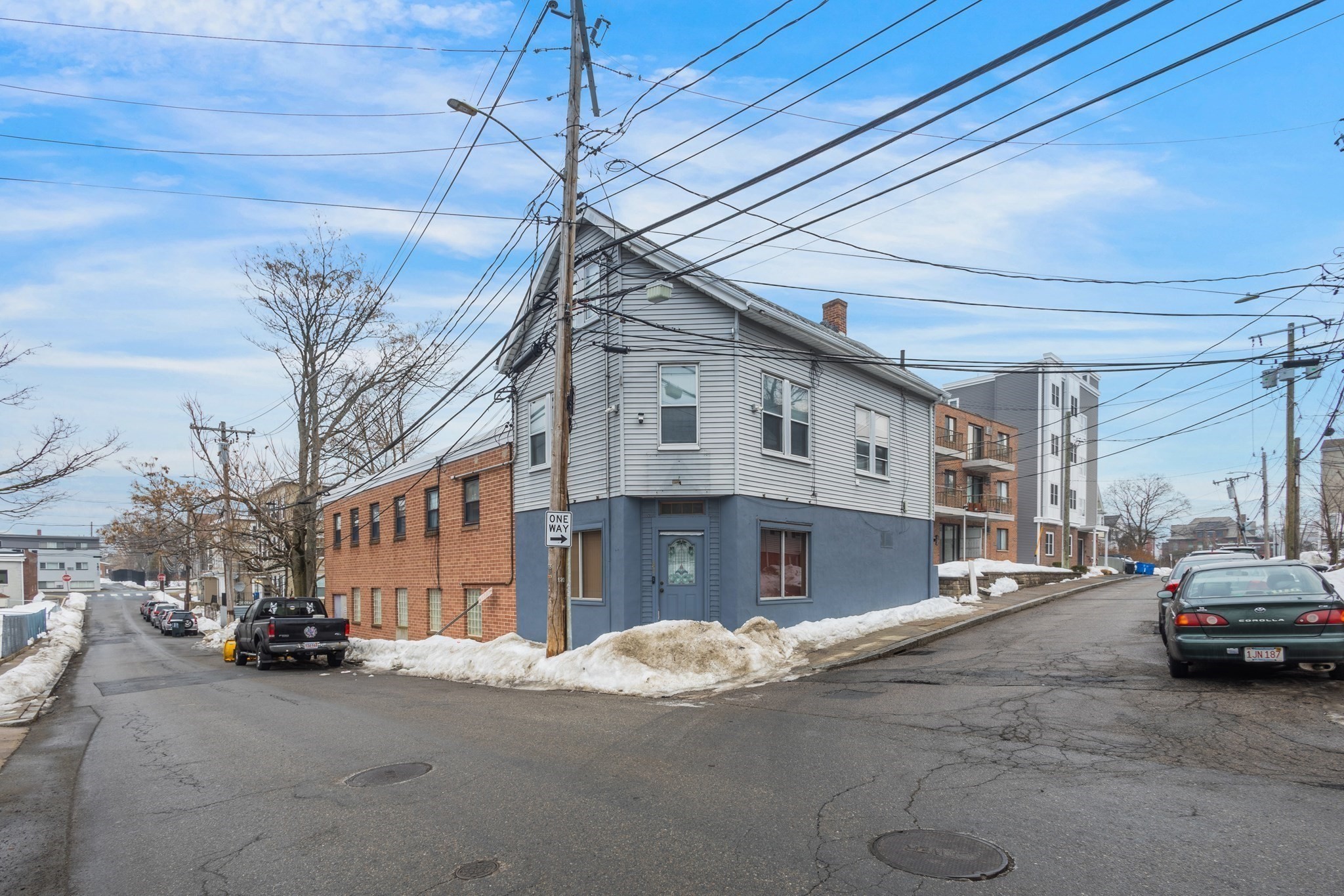 25 Spring St, Waltham, MA 02451 - Image 2