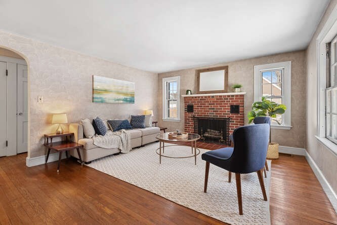 61 Ellsworth Ave, Beverly, MA 01915 - Image 8