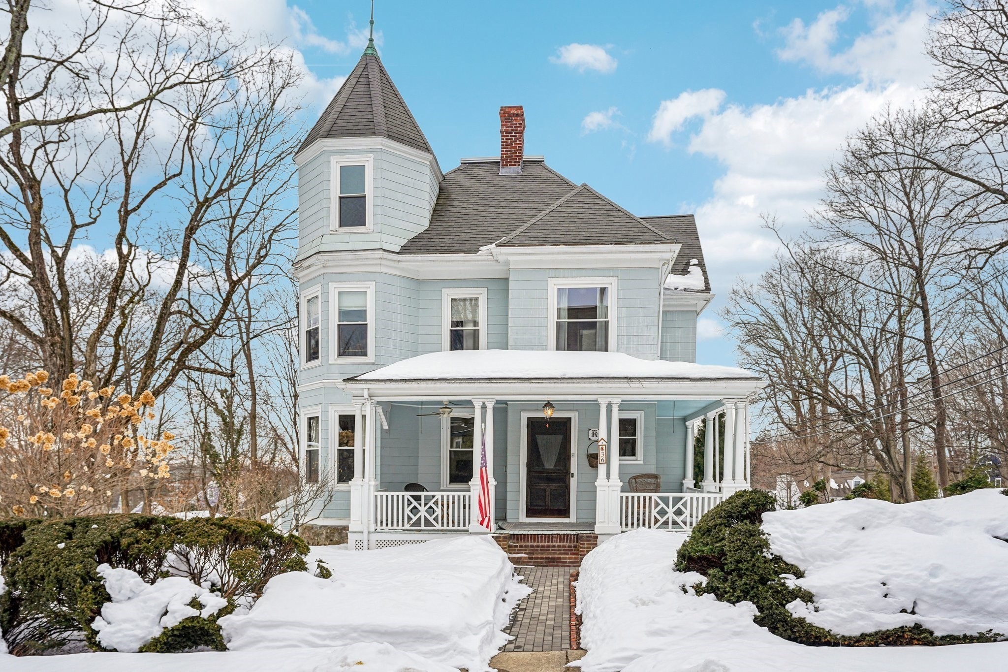 36 Winnemay St, Natick, MA 01760