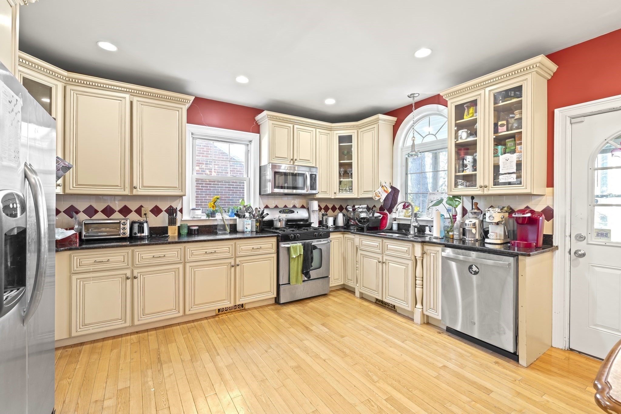 41 Arlington St, Brighton, Boston, MA 02135 - Image 2