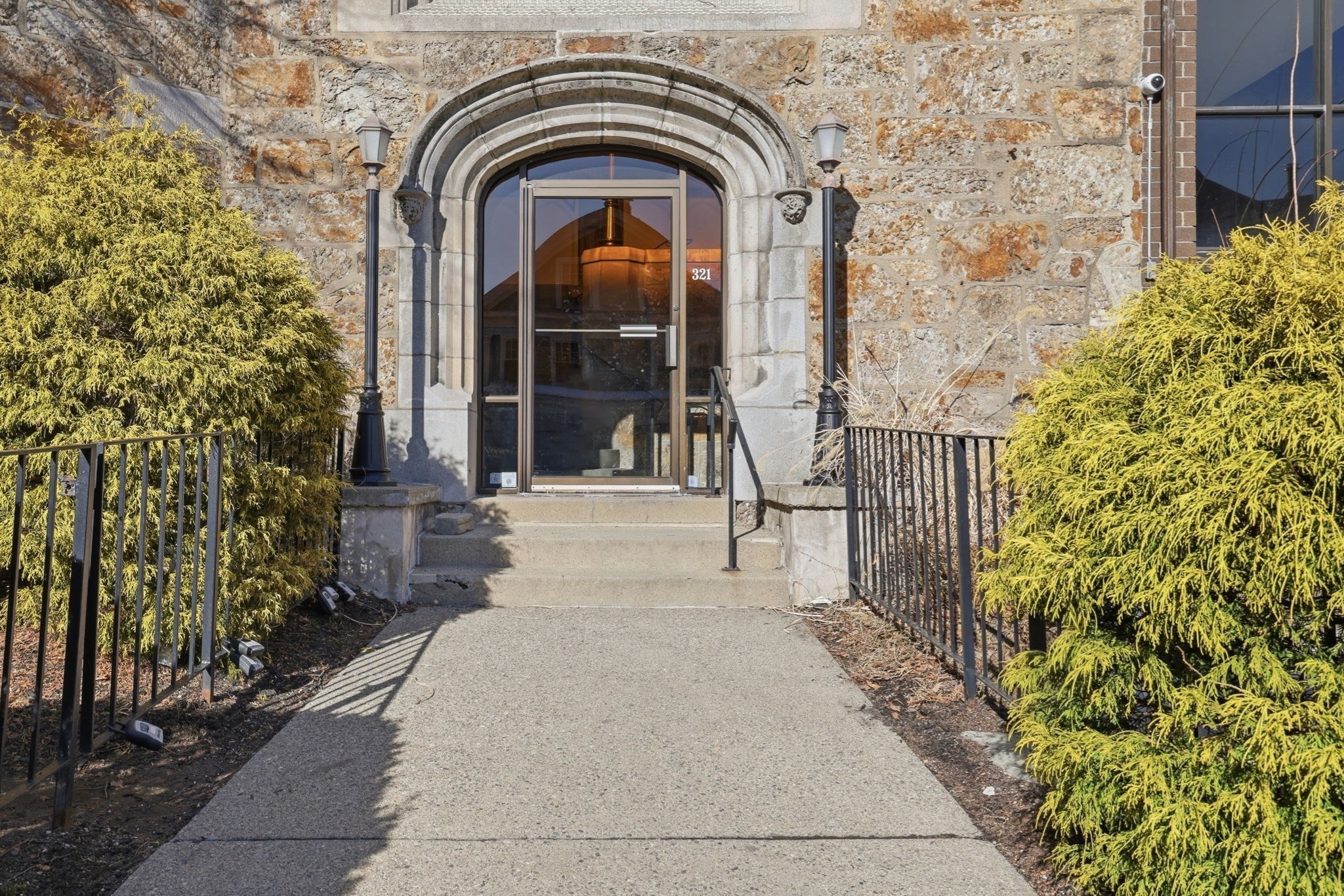 321 Harvard Street Unit 306, Cambridge, MA 02139 - Image 29