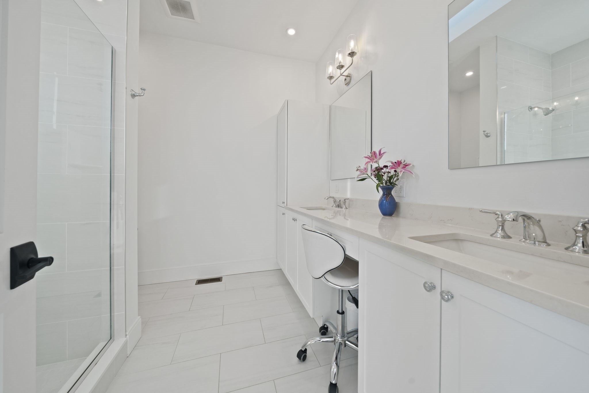 17 Charles Park Rd Unit 196, West Roxbury, Boston, MA 02132 - Image 15