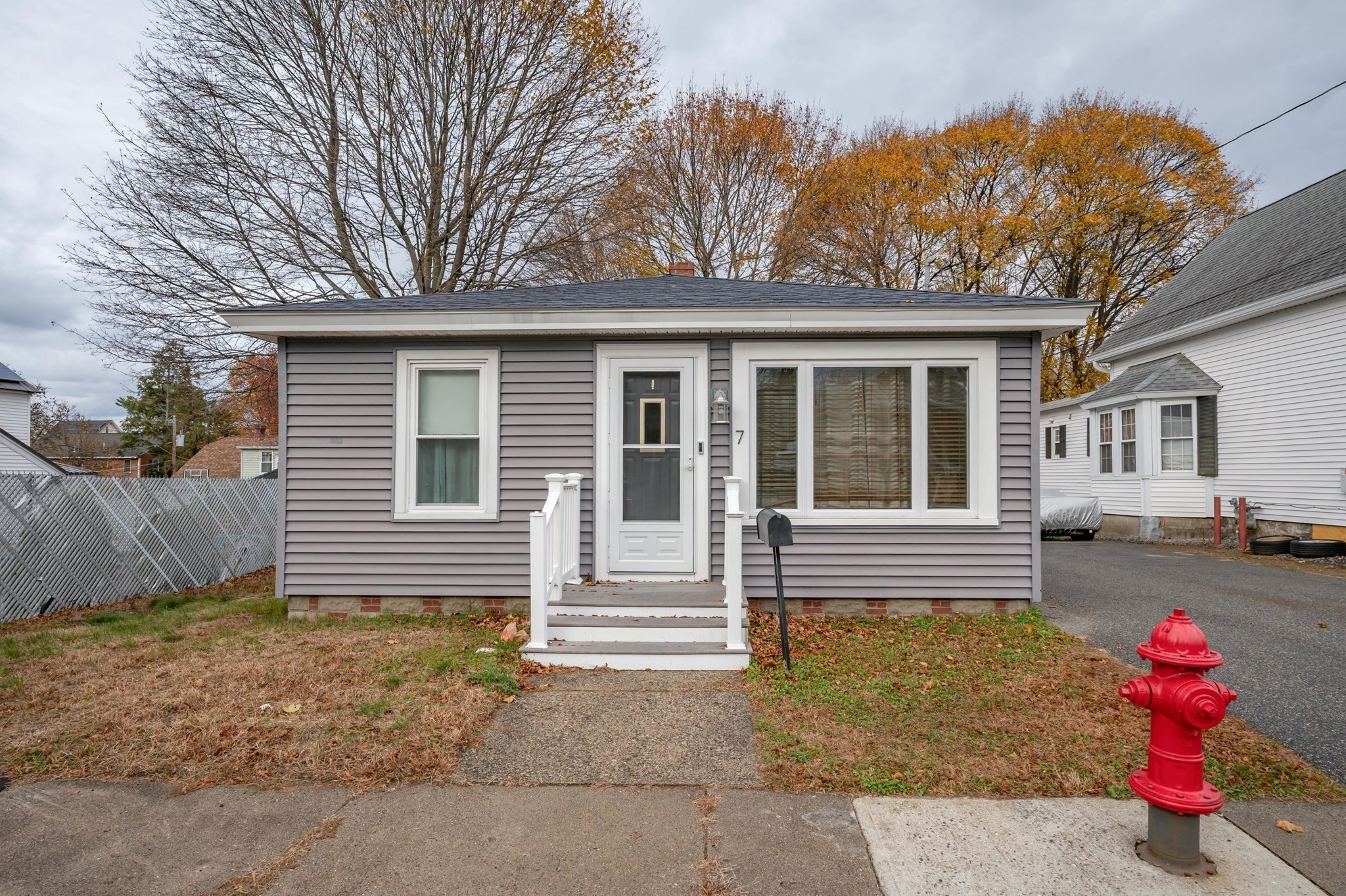 7 Field Ave, Methuen, MA 01844