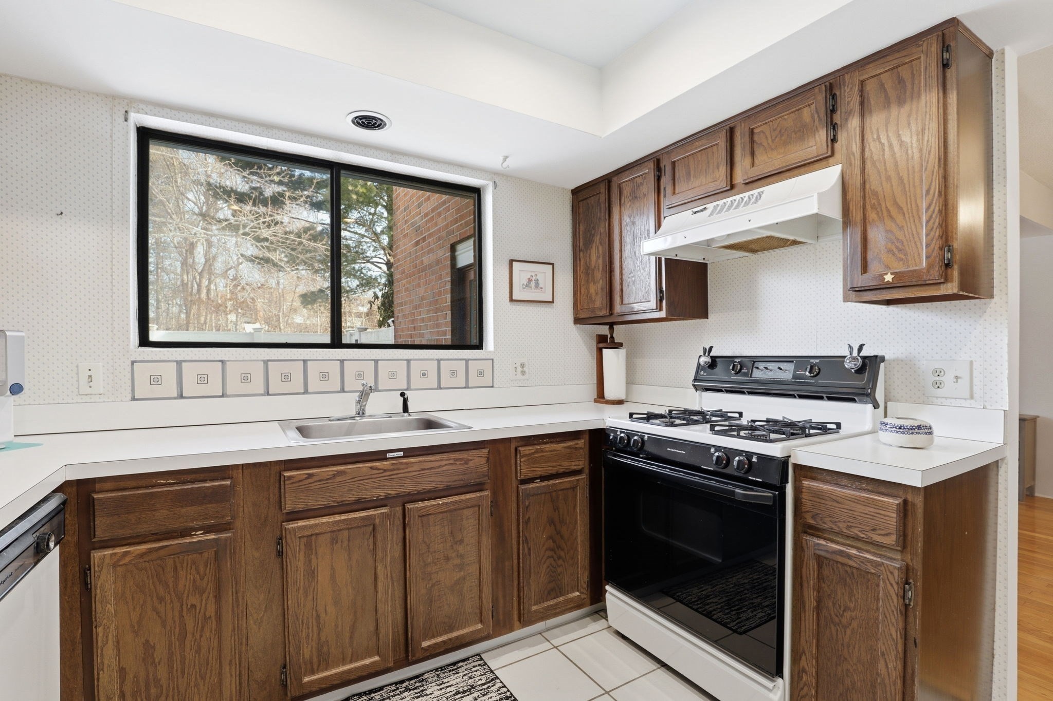 95 Greenbrook Dr Unit 95, Stoughton, MA 02072 - Image 10