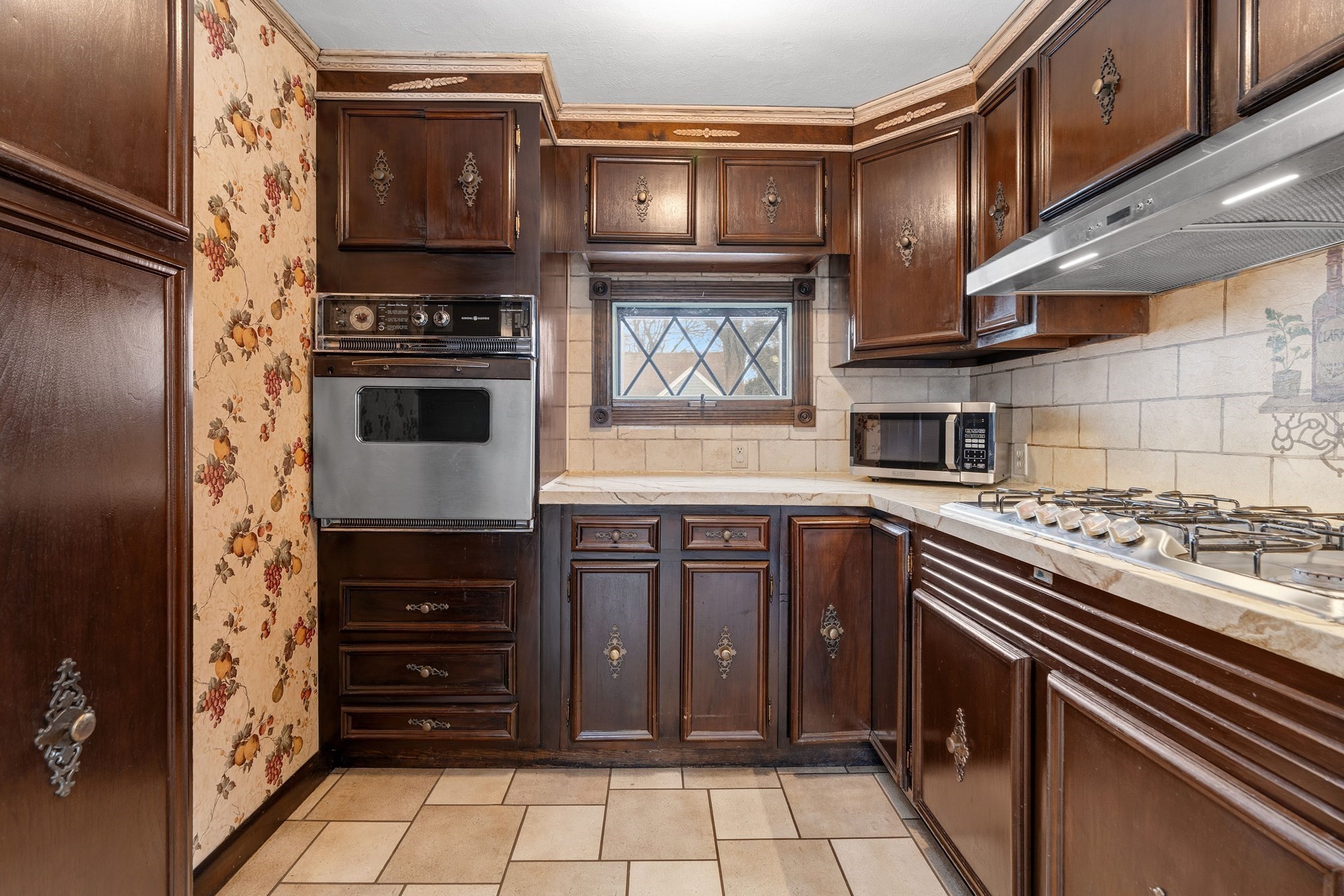 35 Tremont Street, Stoneham, MA 02180 - Image 12