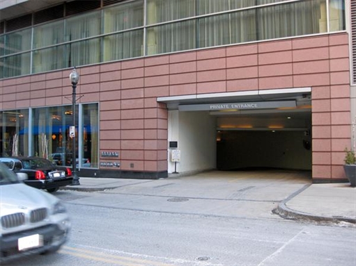 2 Avery St. 4