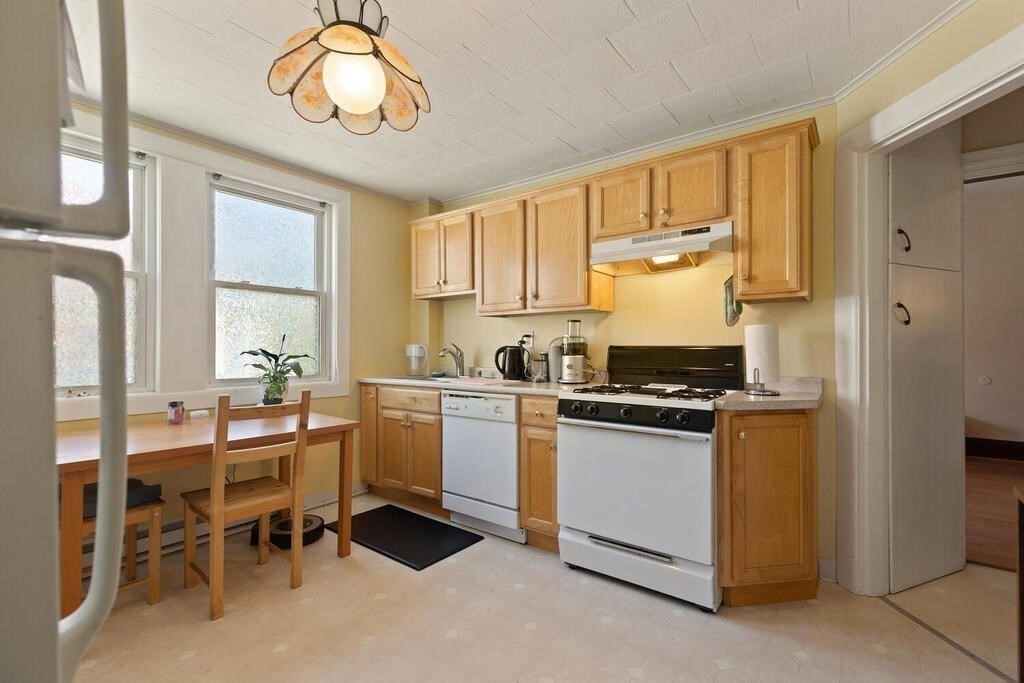 56 Waverly St, Malden, MA 02148 - Image 24