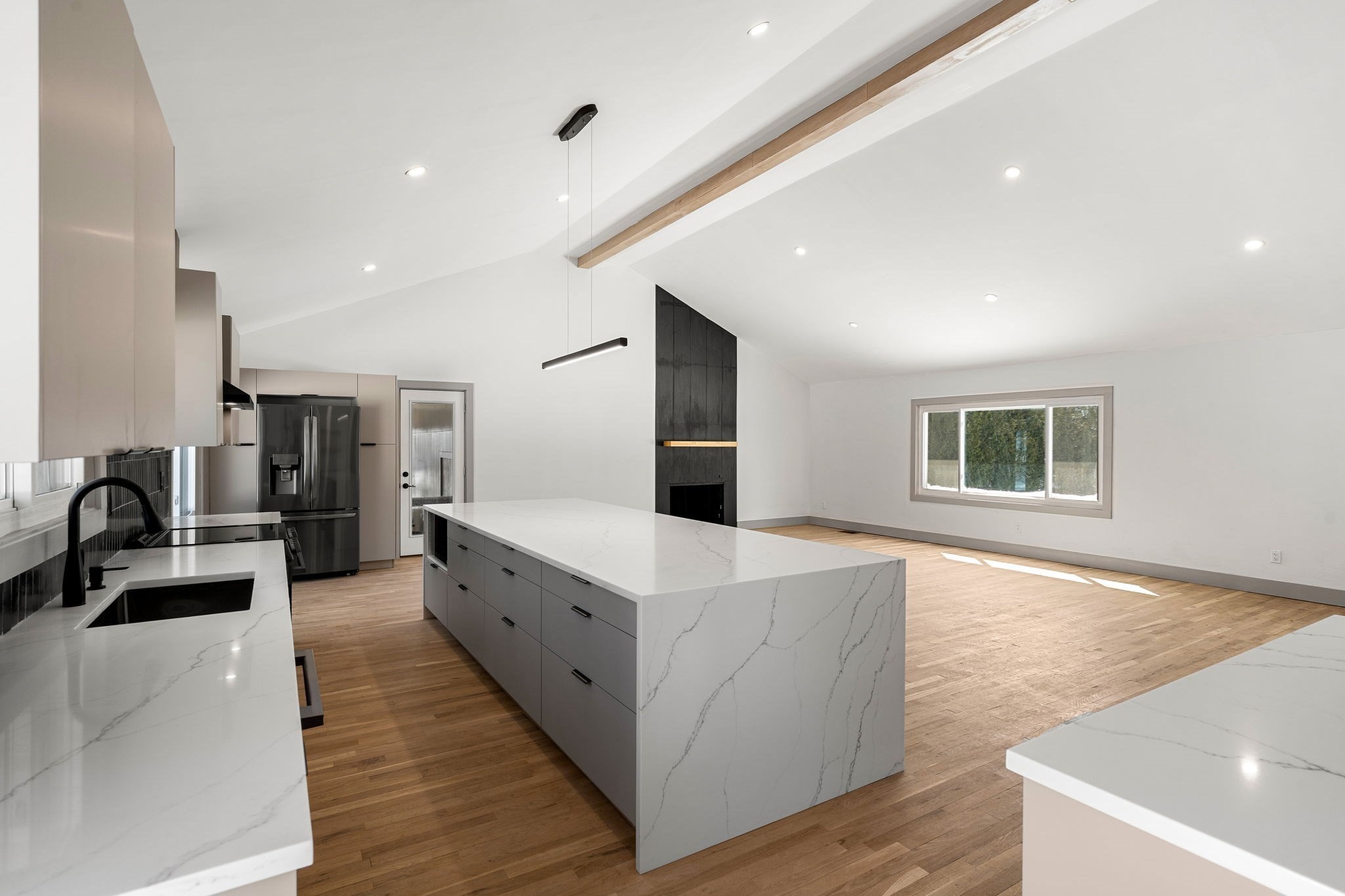 44 Foster St, Danvers, MA 01923 - Image 2