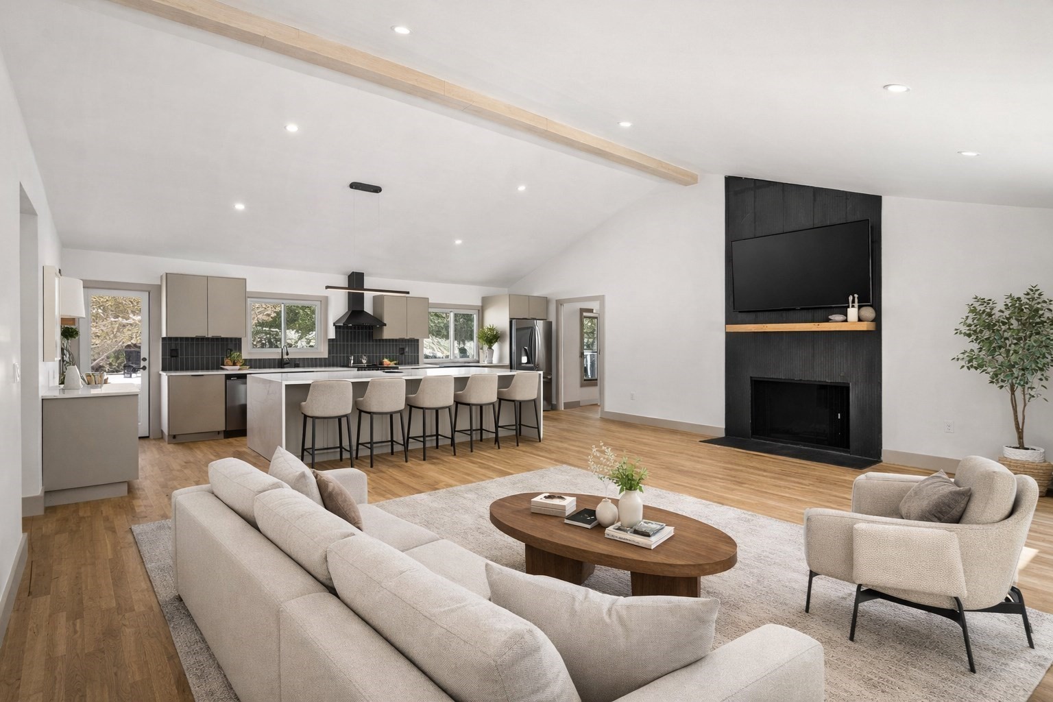 44 Foster St, Danvers, MA 01923 - Image 3